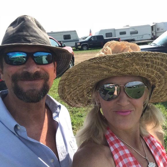 Meet your Posher, Brenda - Picture 7 of 8